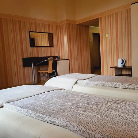 Hotel Roger's *