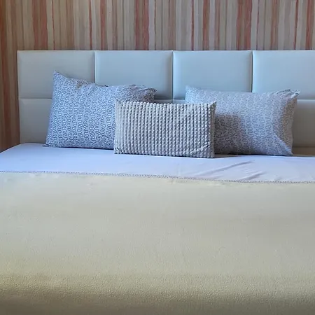 Roger's Hotel